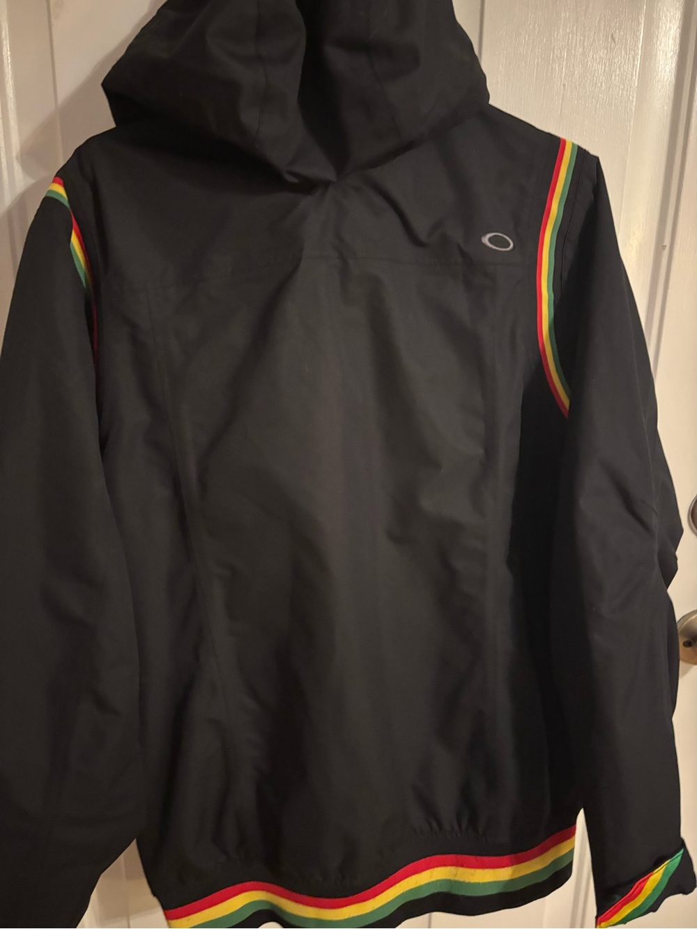 Oakley snowboarding / ski jacket - Picture 2 of 3